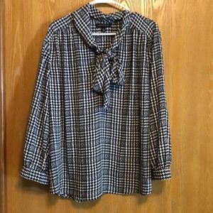 Banana Republic lightweight top